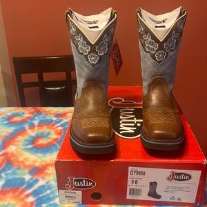 Brand new Justin women boots size 9